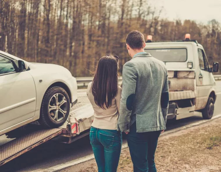Comment faire remorquer sa voiture après sortie de route en milieu extrême ?, Salernes, R.A.M
